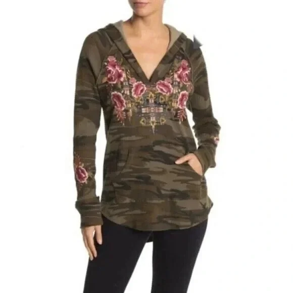 Johnny Was Thermal Waffle Knit Embroidered Camo Hoodie Pullover Green Size Small - Picture 1 of 11